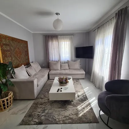 Apartament Hermes *