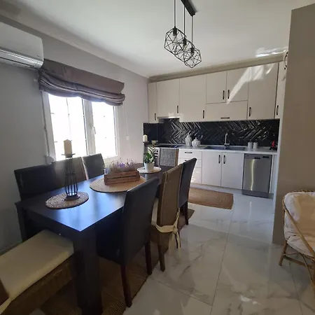 Hermes Apartament