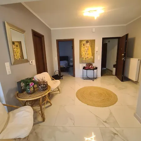 Hermes * Amigdhaleon